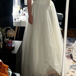 Elegant White Wedding Gown